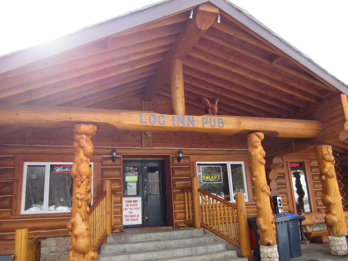 Log Inn & Pub Avola ภายนอก รูปภาพ